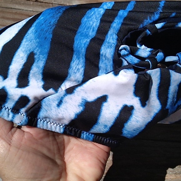 New Rachel Roy Blue Zebra Suit (M) - Picture 4 of 12